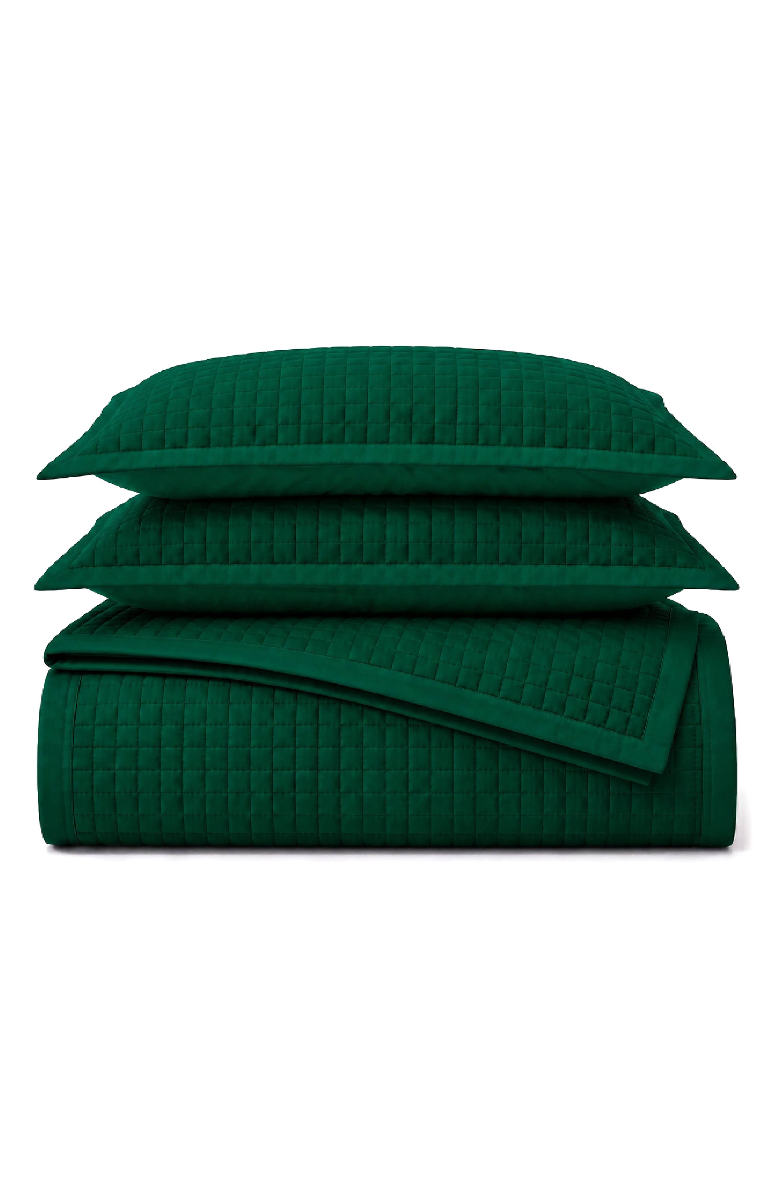 EMERALD GREEN