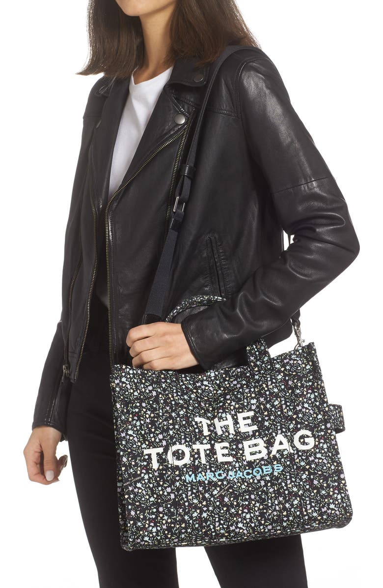 Marc Jacobs Medium Traveler Ditsy Floral Canvas Tote, Alternate, color,