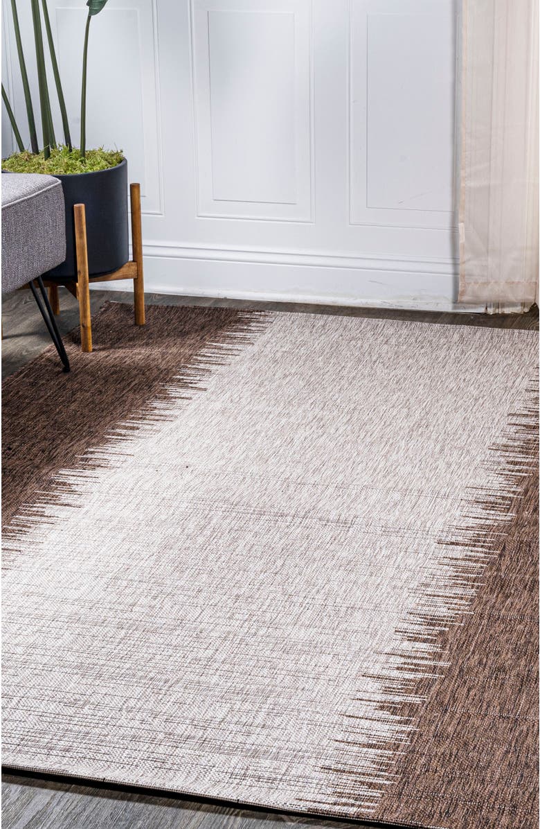 JONATHAN Y Tavira Modern Strie' Indoor/Outdoor Area Rug, Alternate, color, Brown/Beige