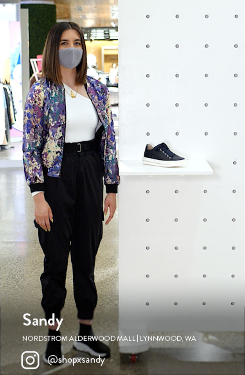 Charleston Sneaker, sales video thumbnail