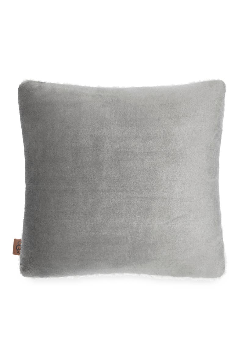 Wade Pillow, Main, color, SEAL