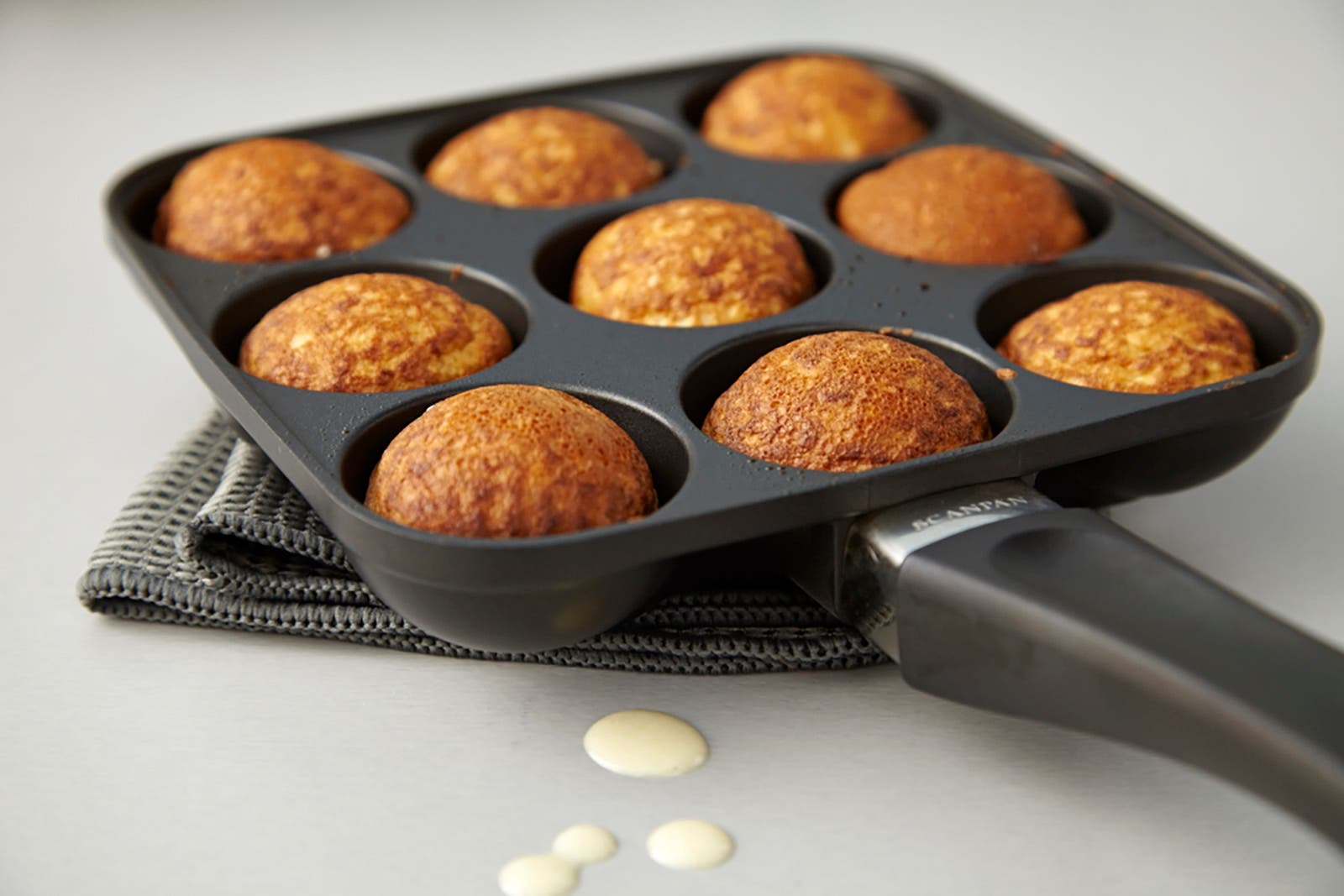 Scanpan Aebleskiver Pan - Thumbnail 3
