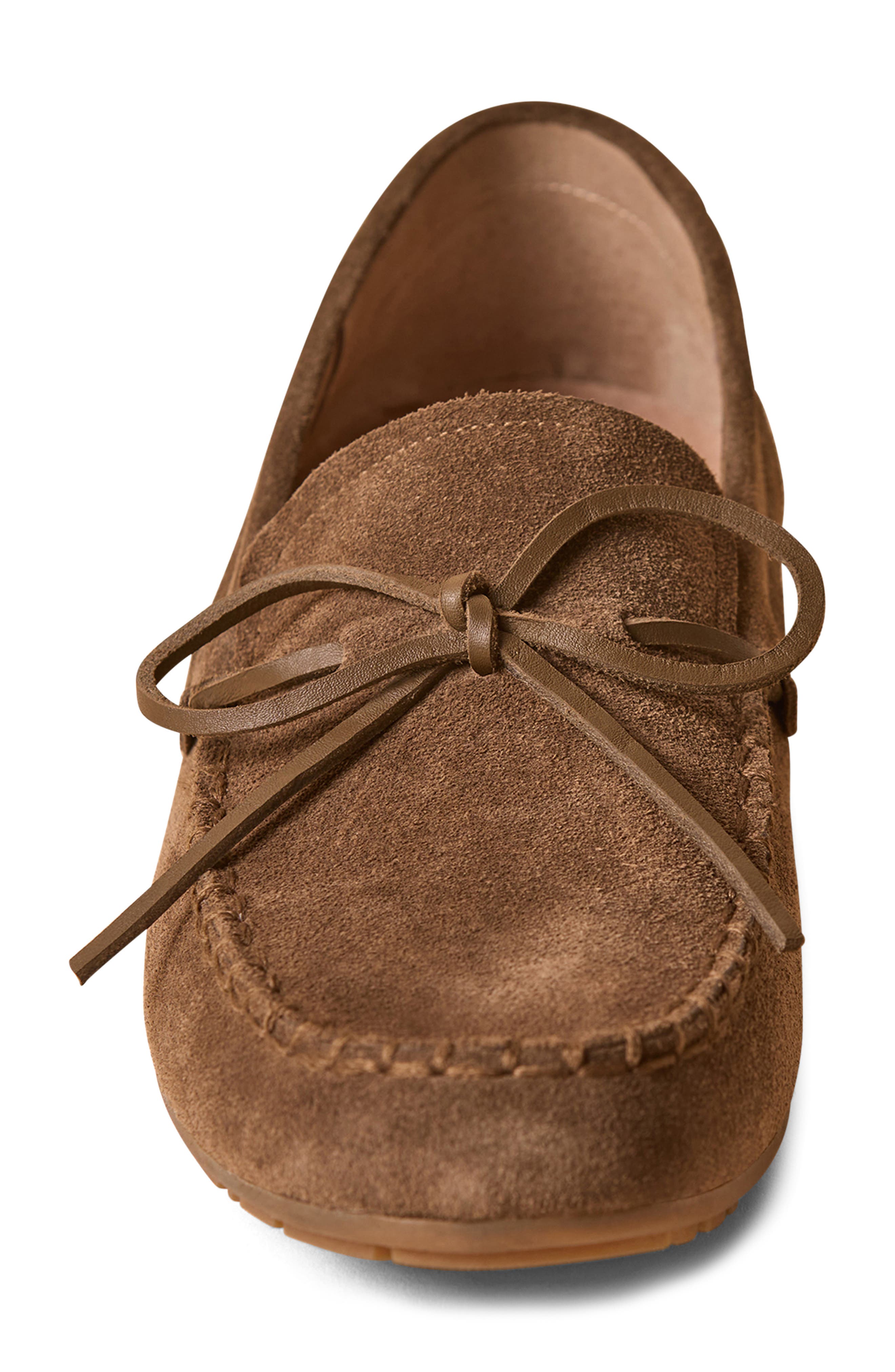 Minnetonka Moc Loafer, Alternate, color, 