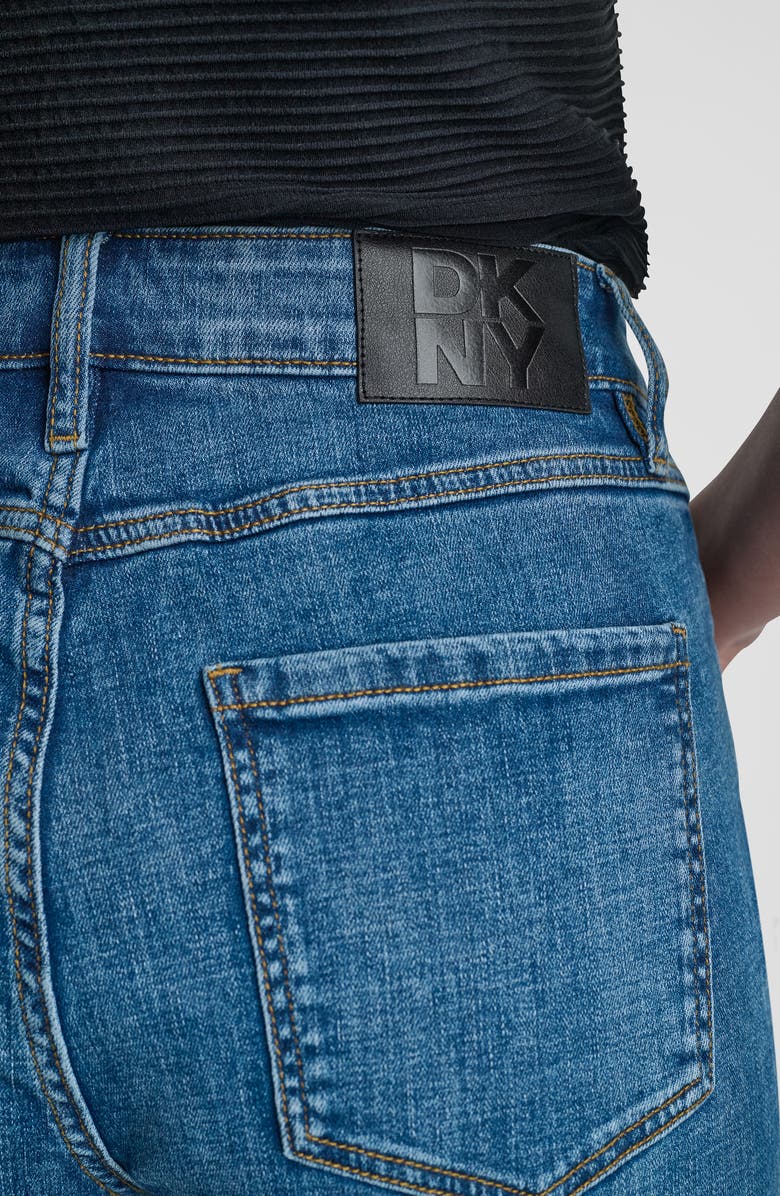 DKNY Appliqué Straight Leg Jeans, Alternate, color, Tribeca Wash