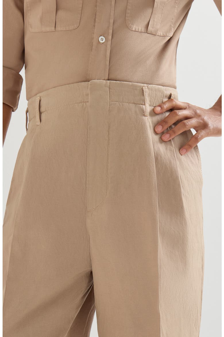 Garment-dyed trousers in cotton and linen canvas with double pleats, Alternate, color, Tobacco