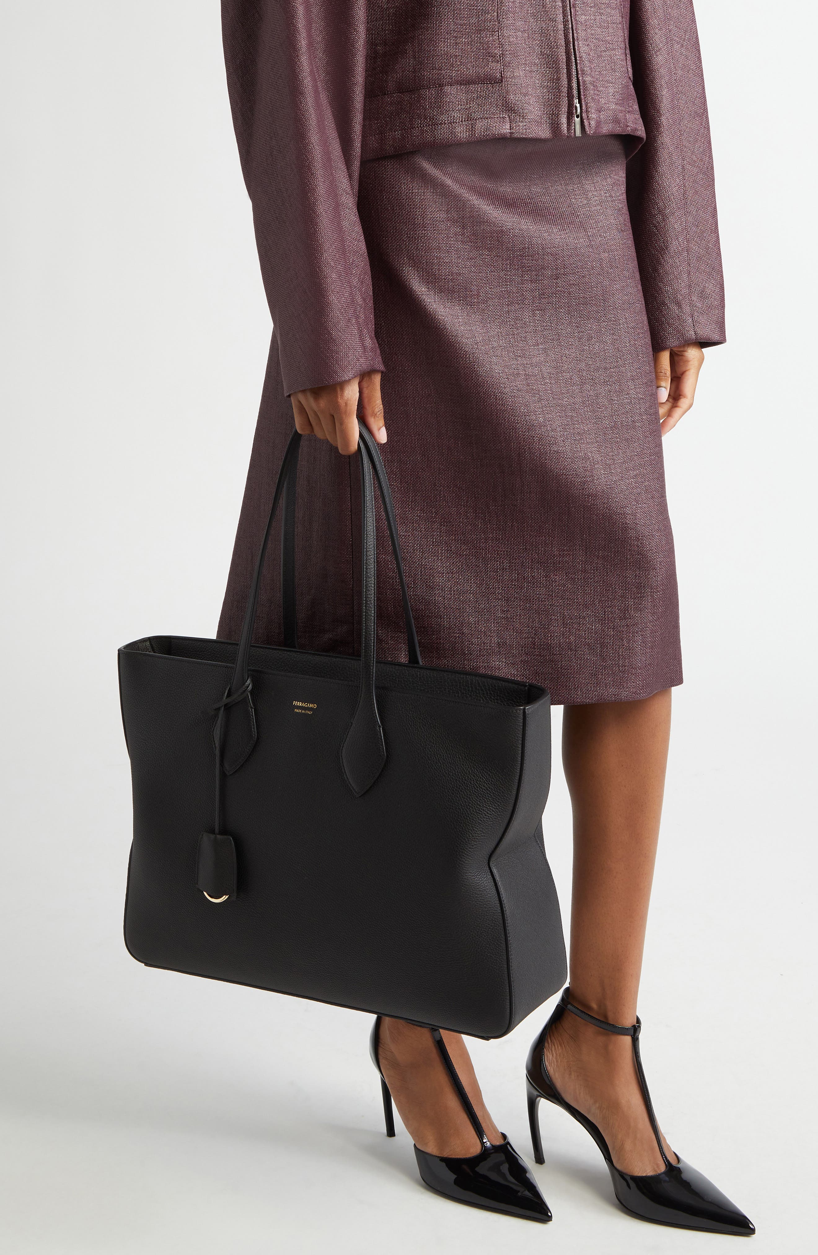 FERRAGAMO Medium Star Leather Tote, Alternate, color, Nero