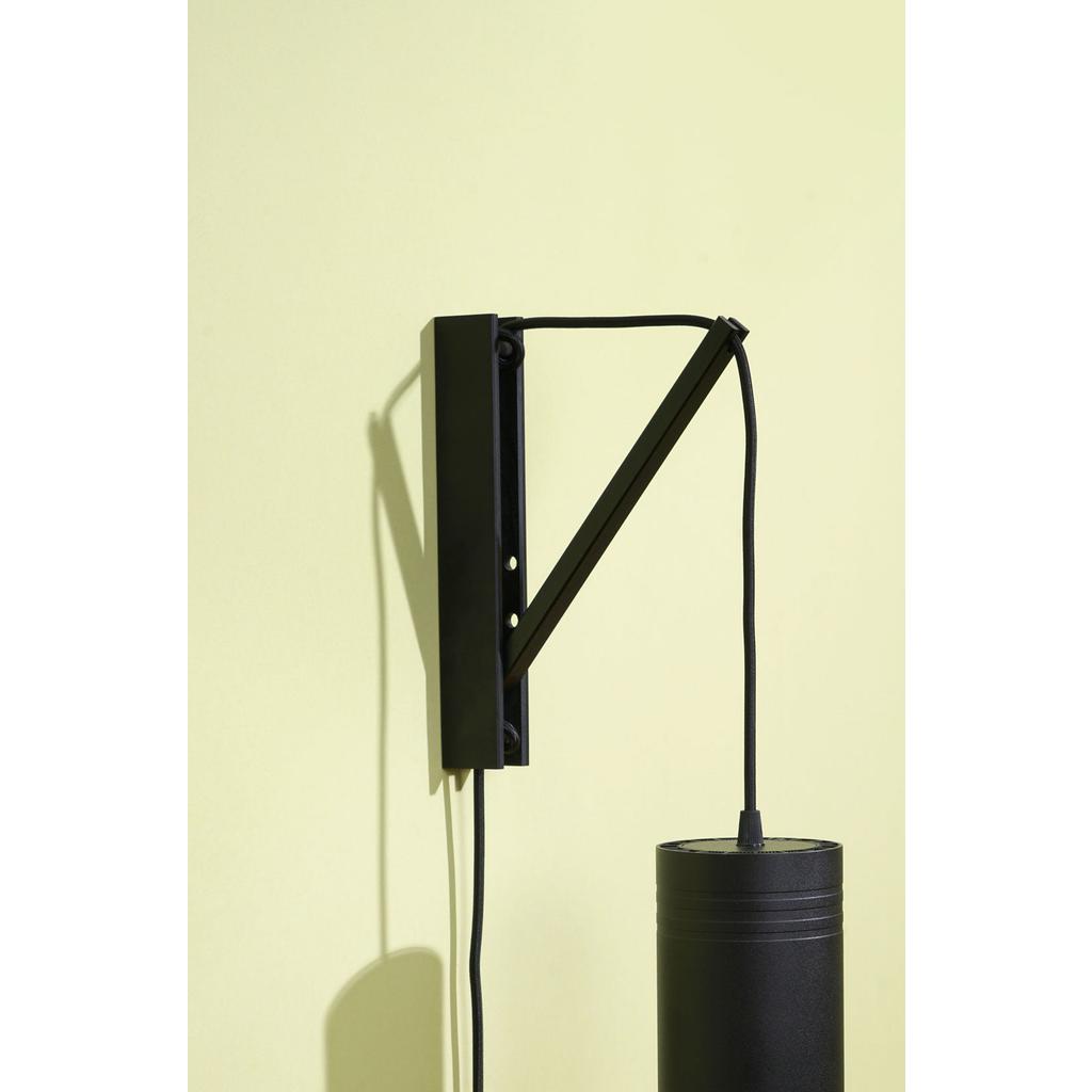 Soltech Pinocchio Adjustable Wall Mount For Plant Lighting In Black