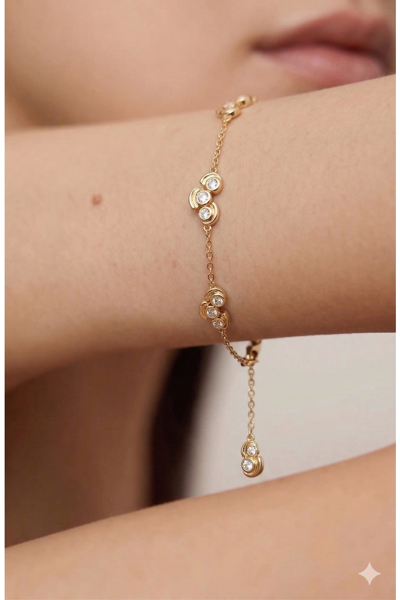 Mavlo Chain Crystal Bracelet In Gold & Crystals, Alternate, color, Gold