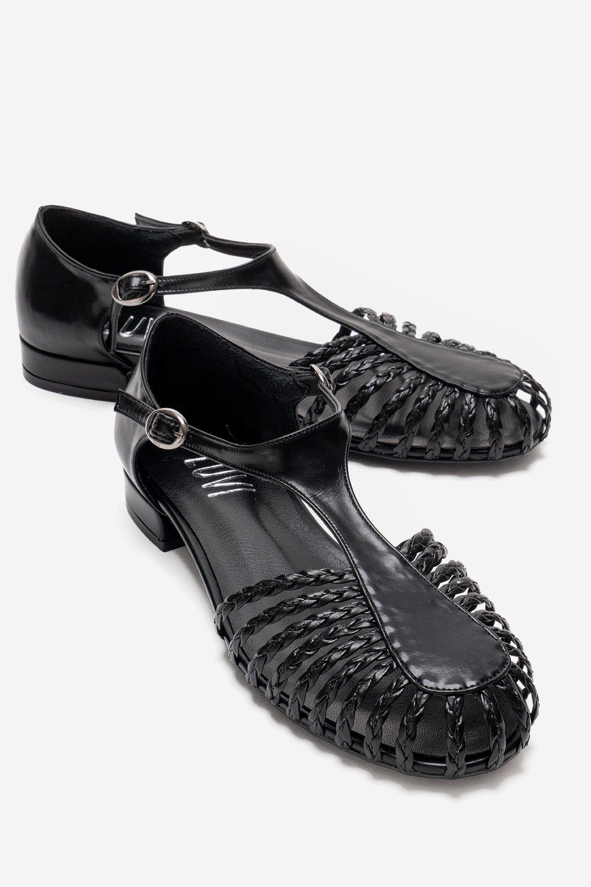 Prologue Shoes Onos Woven T Strap Sandal, Alternate, color, Black