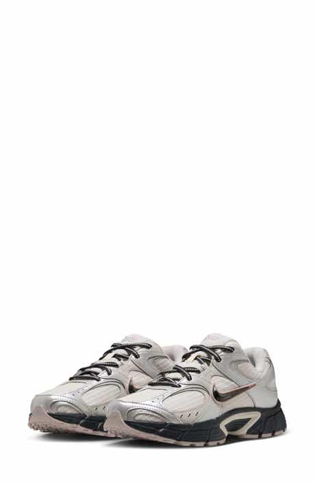 V5 RNR Ripstop Sneaker