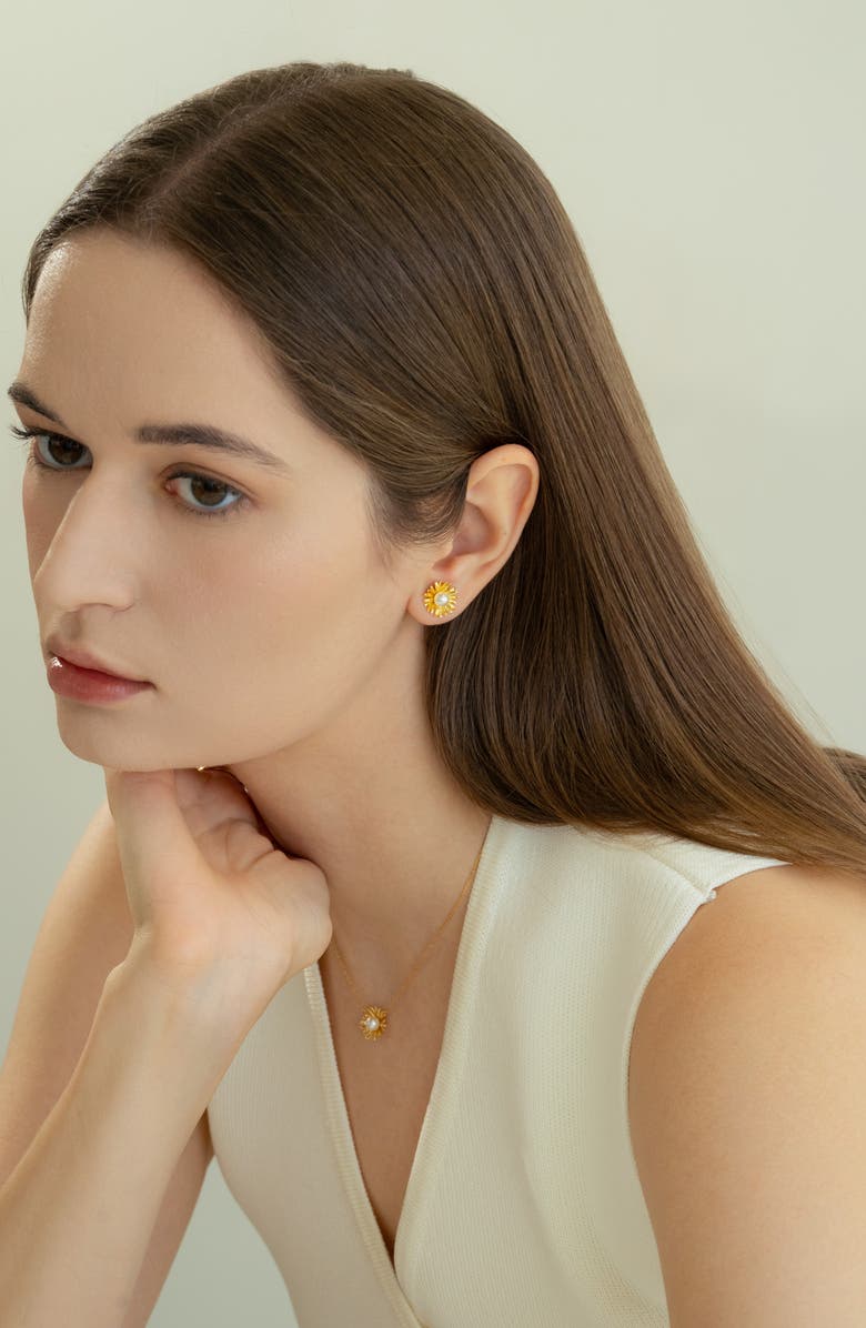 Bearfruit Jewelry Sterling Silver 18k Gold Plated Flora Pearl Necklace Holiday Gift Idea, Alternate, color, Gold