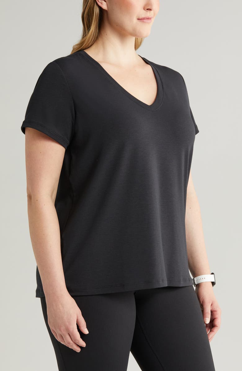 Zella Breathe Active V-Neck Tee, Alternate, color, Black