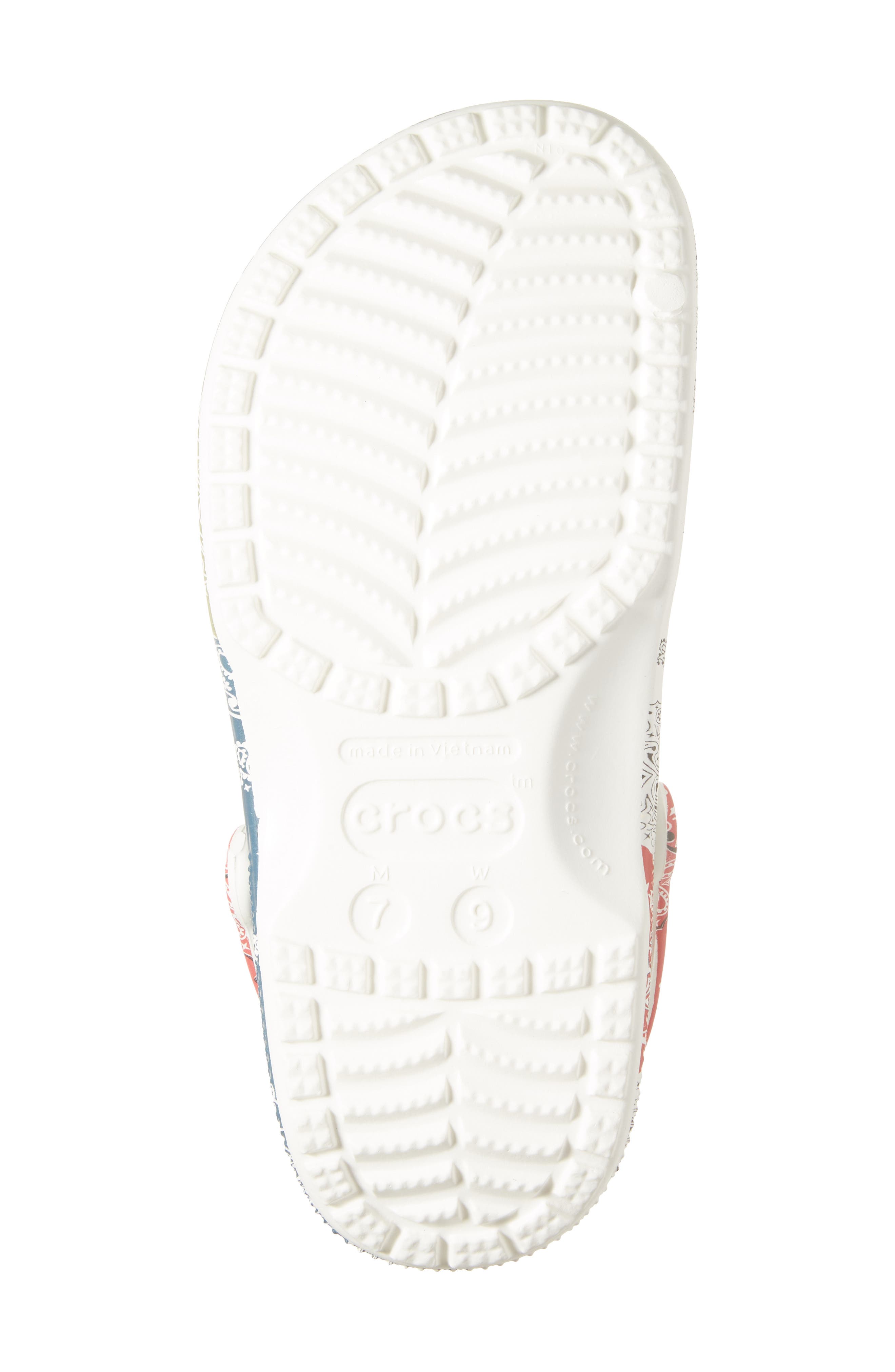 CROCS Gender Inclusive Classic Bandana Clog, Alternate, color, 