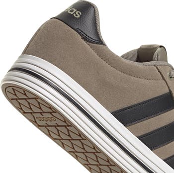 Daily 4.0 Sneaker