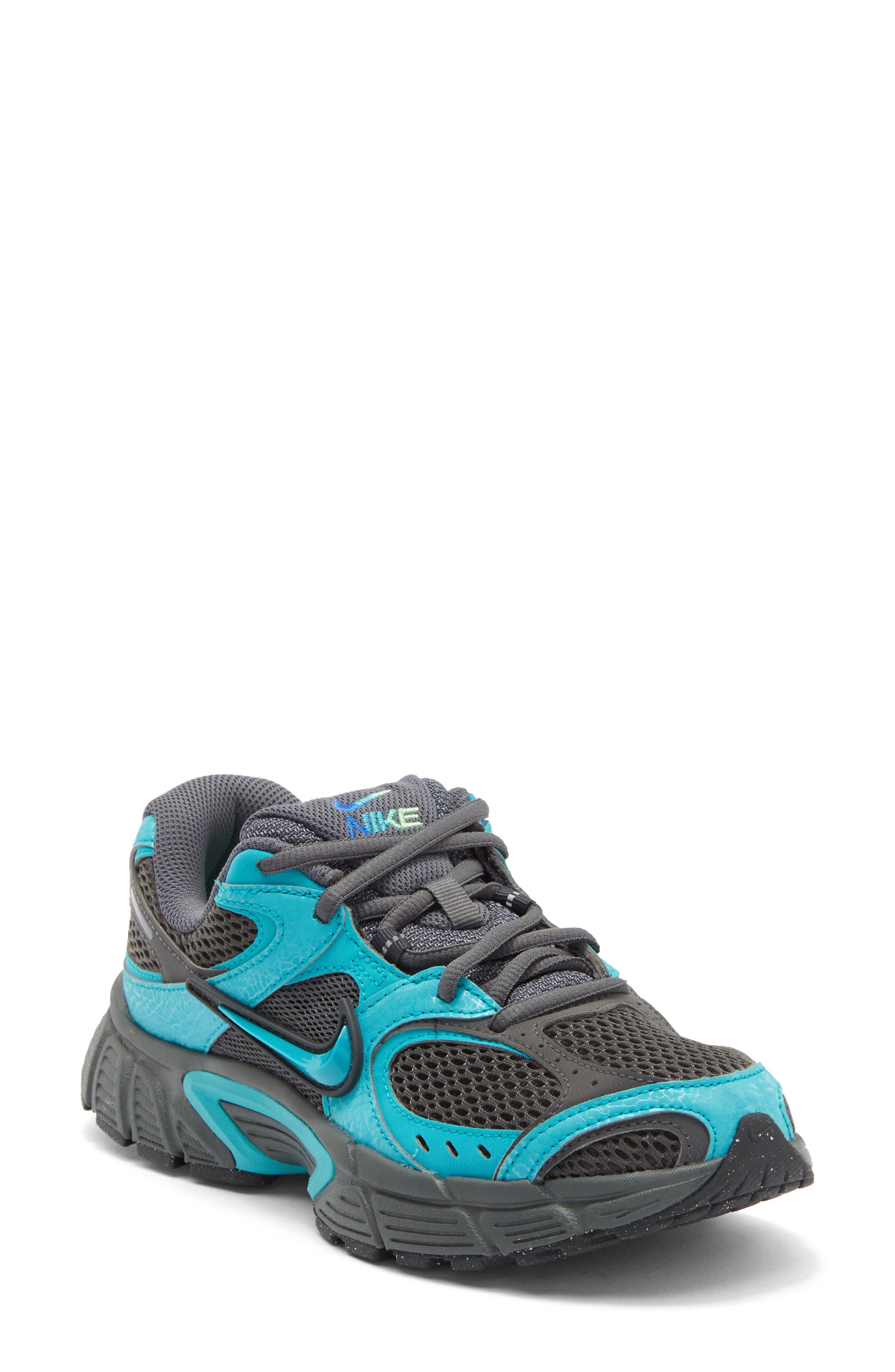 V5 Runner Running Shoe