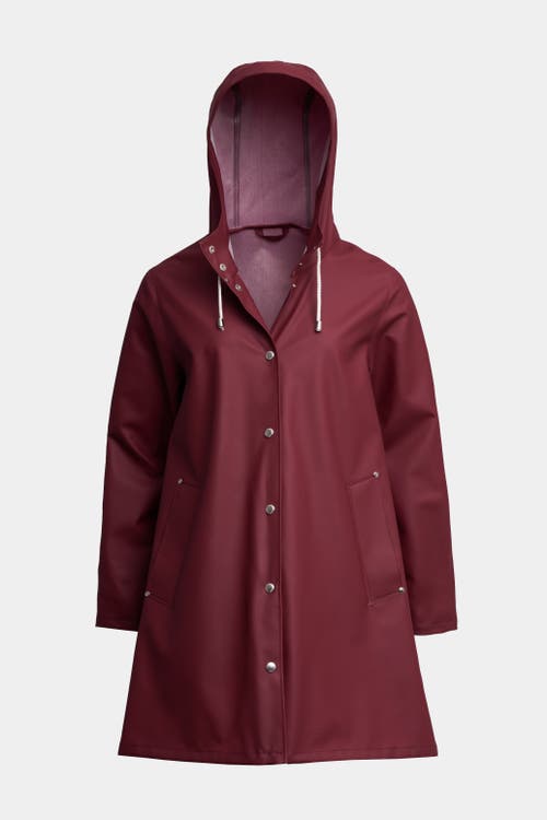 Stutterheim Mosebacke Hooded Long Sleeve Raincoat In Burgundy
