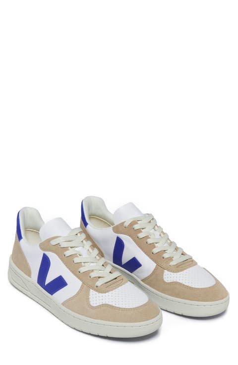 V-10 Low Top Sneaker (Men)