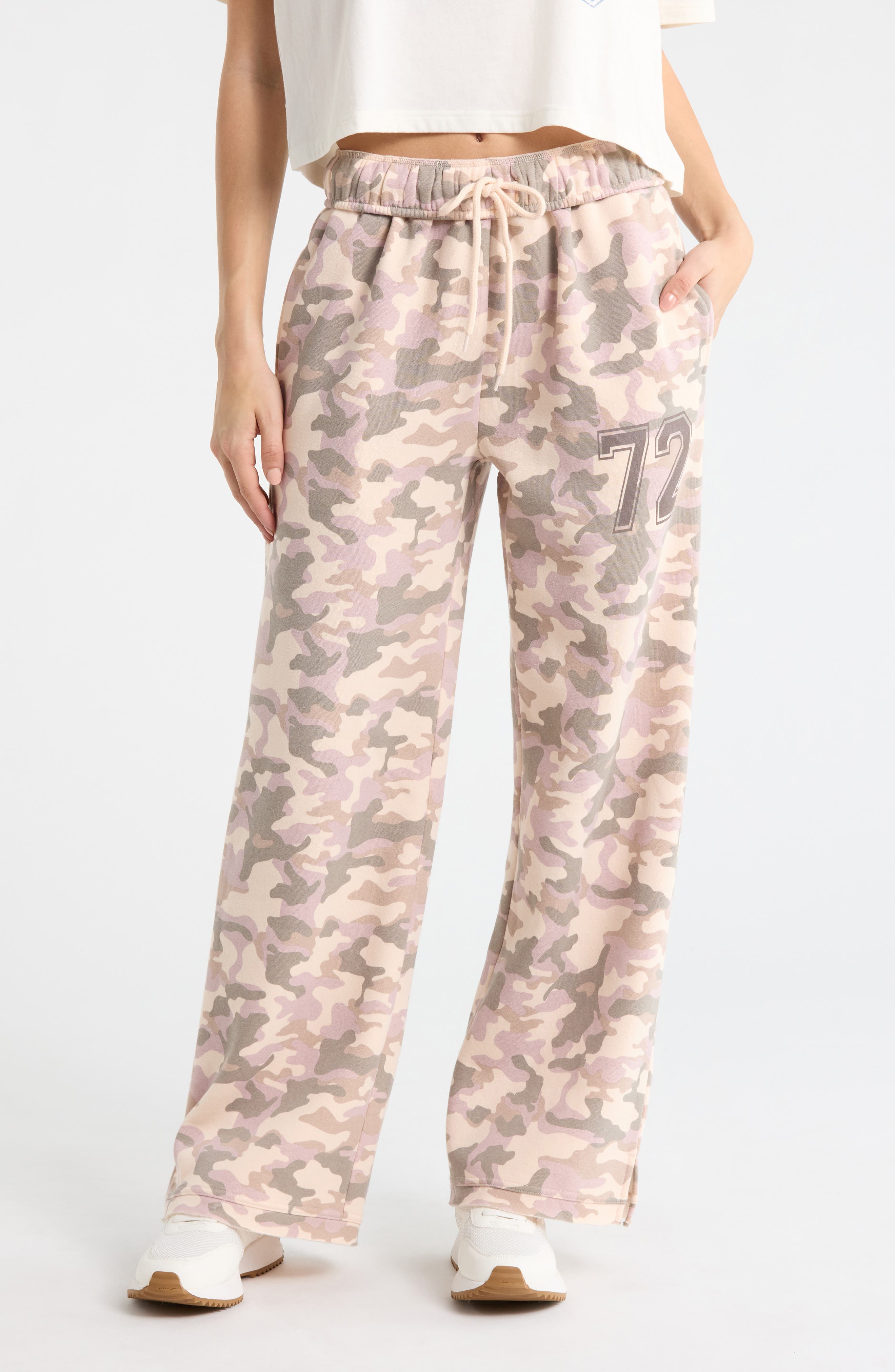 Vinyl Icons Pink Camo Fleece Pants