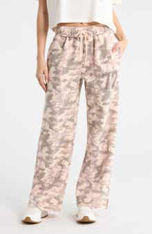 Vinyl Icons Pink Camo Fleece Pants