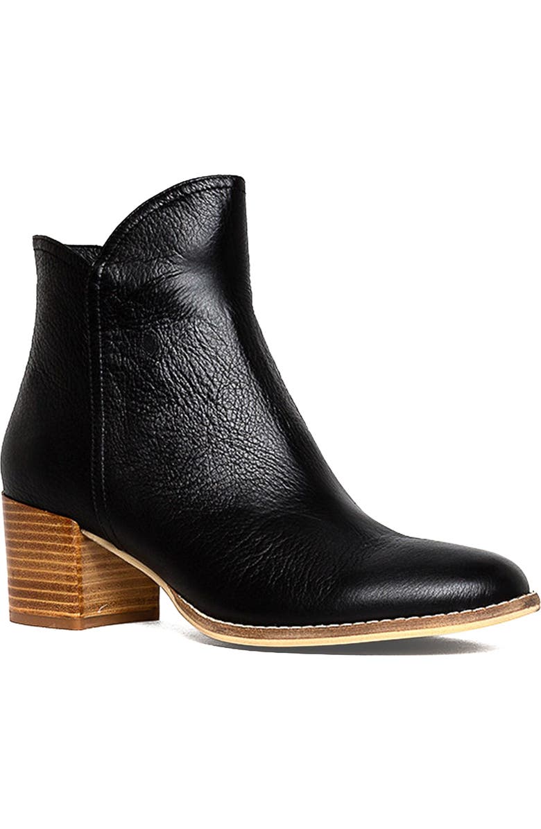 DJANGO AND JULIETTE Mockas Low Heeled Boot, Main, color,