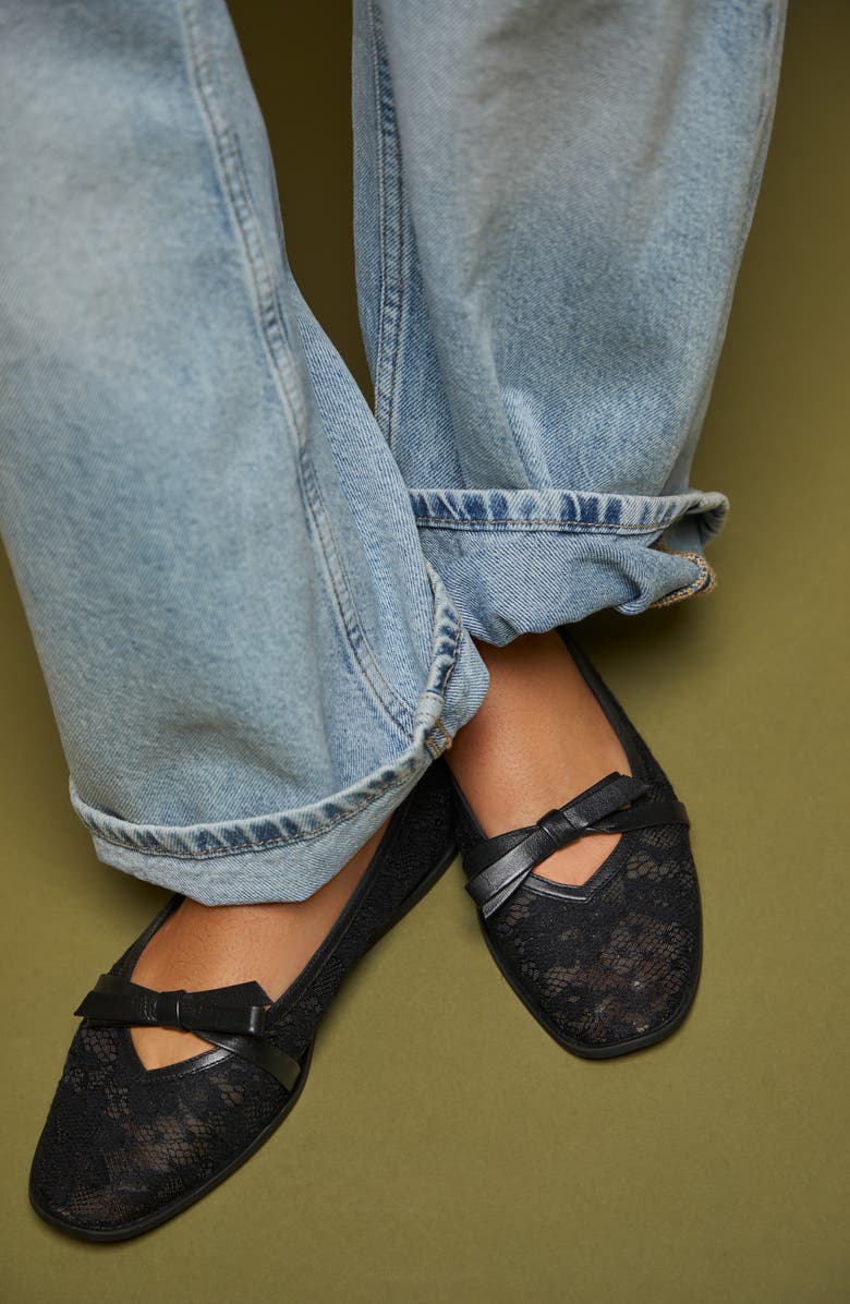 Free People Mania Mesh Bow Flat, Alternate, color,