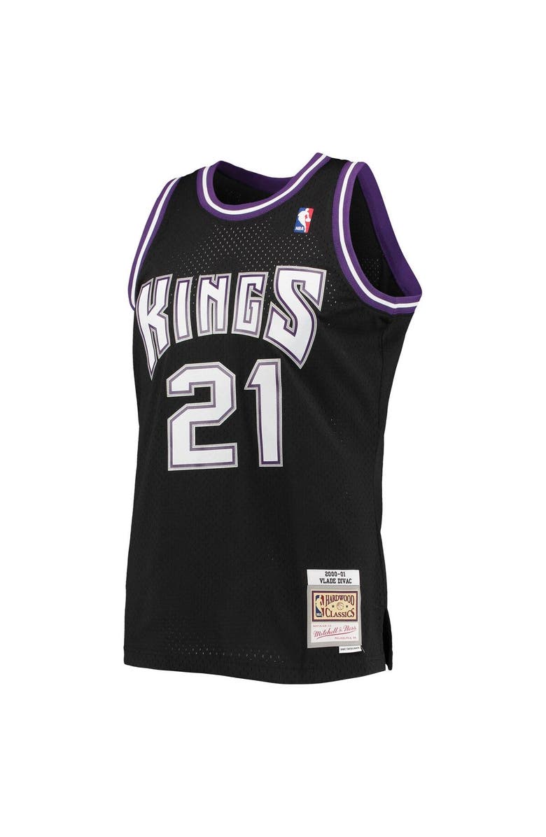 Mitchell & Ness Men's Mitchell & Ness Vlade Divac Black Sacramento Kings 2000/01 Hardwood Classics Swingman Jersey, Alternate, color, Black