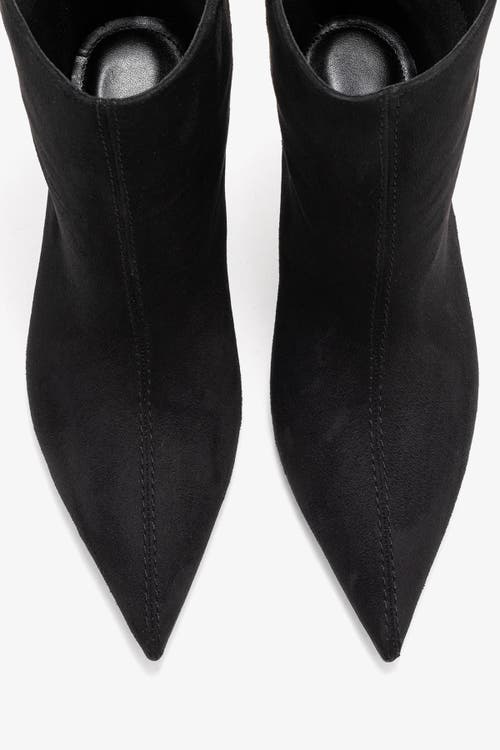 Prologue Shoes Brivelle Pointed Toe Boot In Black