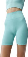 Born Living Yoga Eris Seamless Sports Short