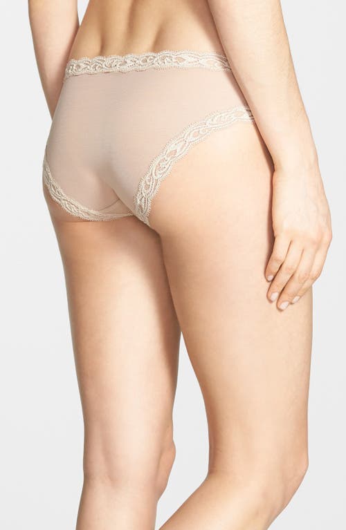 Natori Feathers Hipster Briefs In White