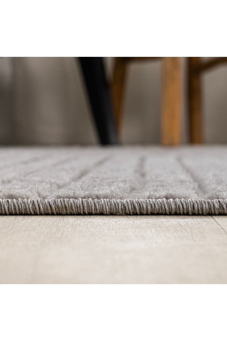 Hallie High-Low Minimalist Curve Geometric Indoor/Outdoor Area Rug, Alternate, color, Gray/Ivory