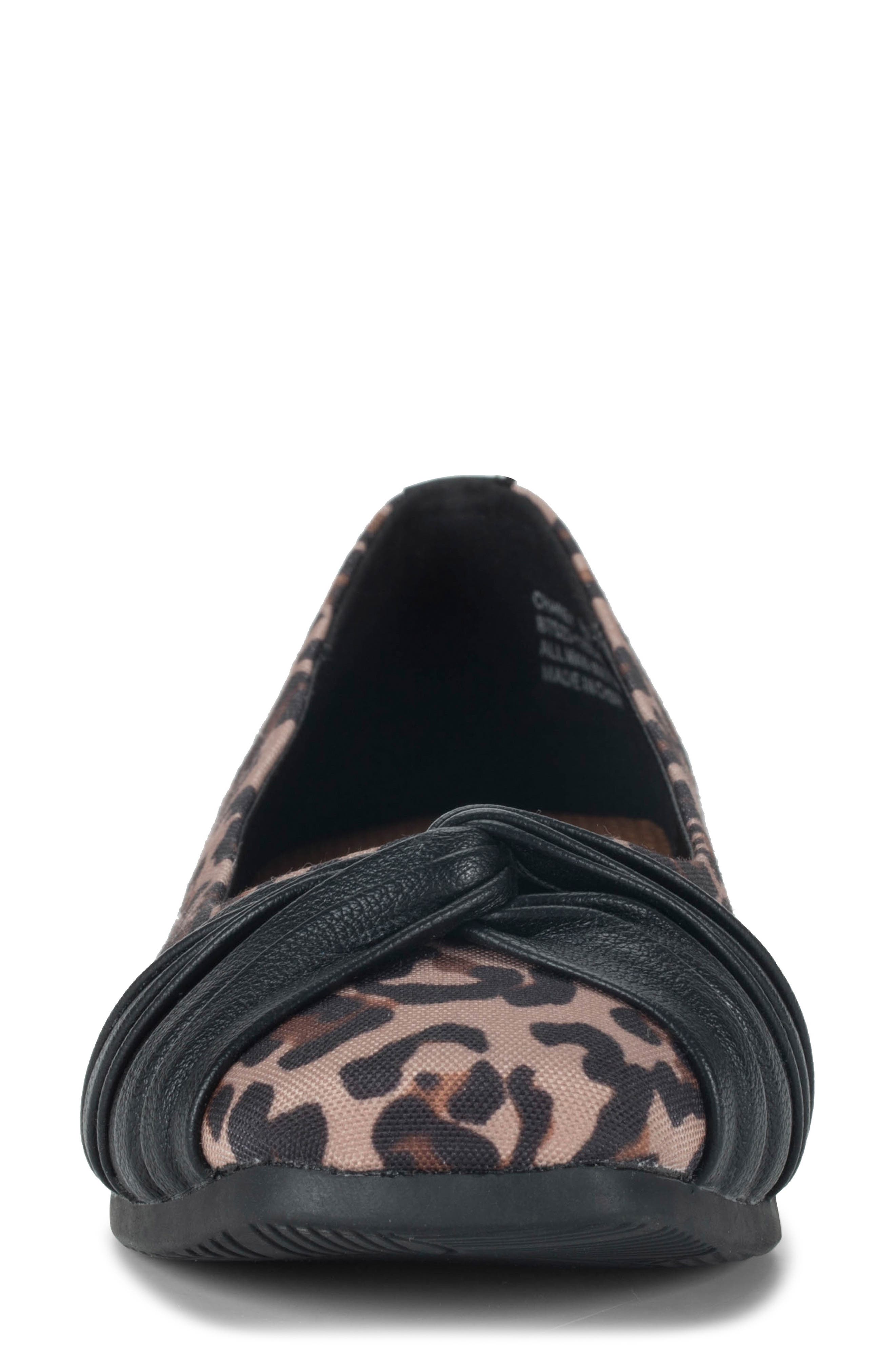 BARETRAPS Chainey Flat, Alternate, color, Brown Multi