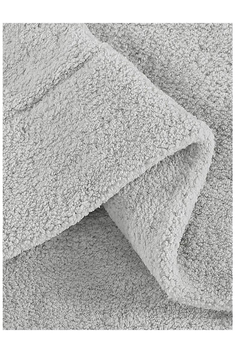 Snug Set of 2 Pillow Shams, Alternate, color, CLOUD GREY