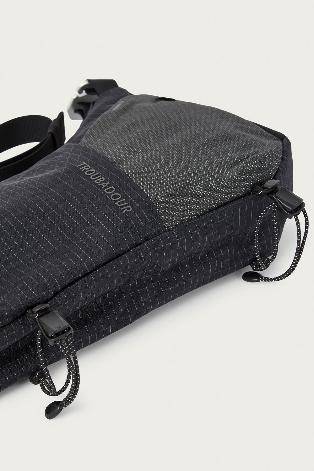 Elemental Sling, Alternate, color, Black