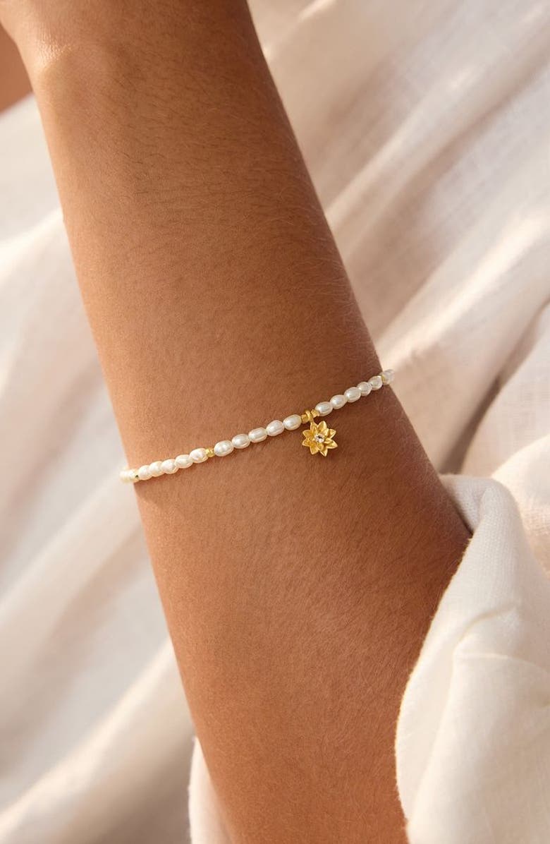 Satya Jewelry Pearl Lotus June Birthstone Bracelet, Alternate, color, White