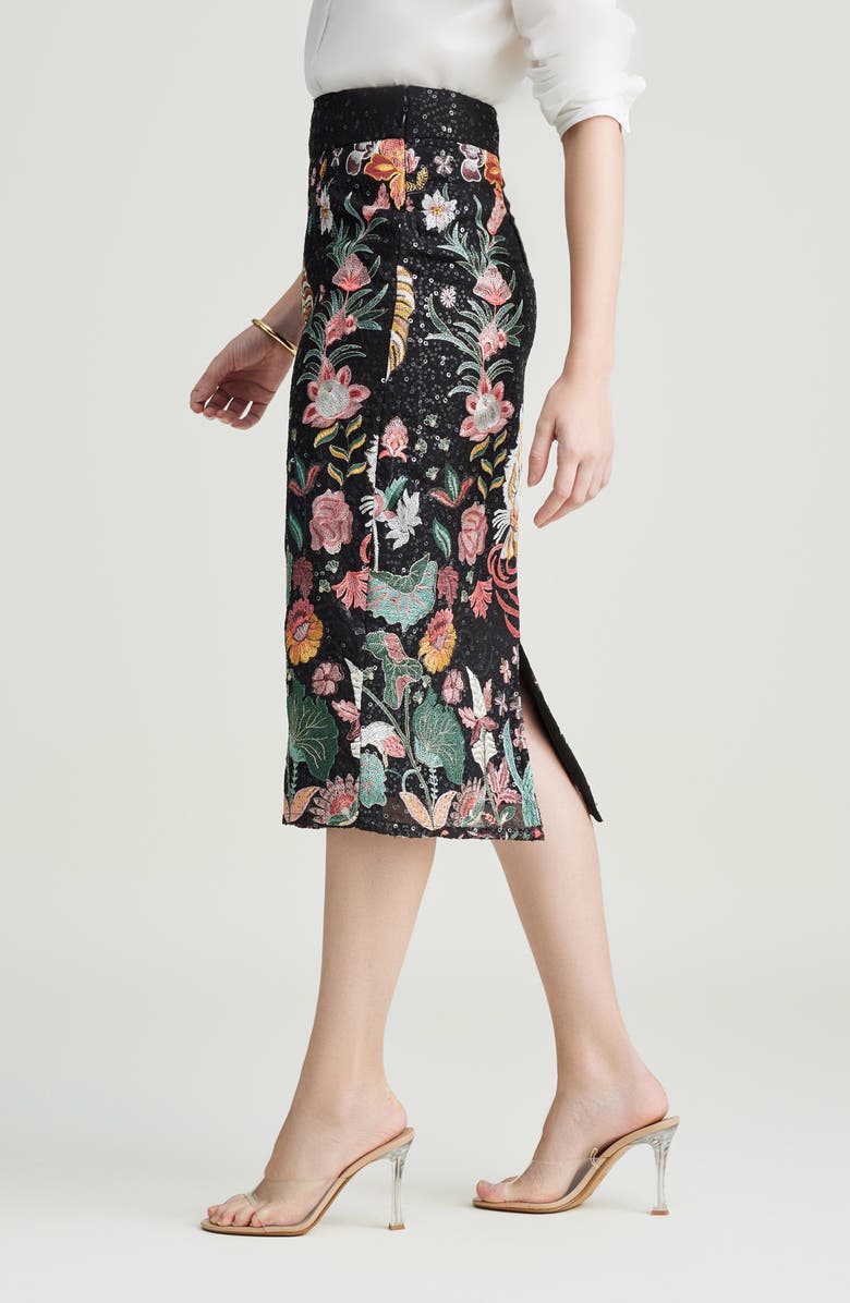 Embroidred Sequin Pencil Skirt