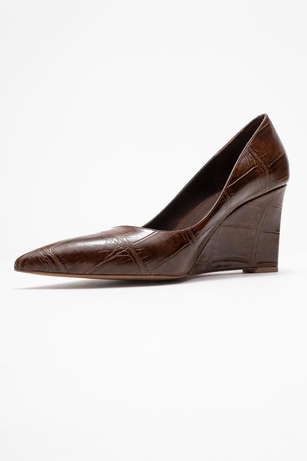Prologue Shoes Puera Pointed Toe Wedge Pump, Alternate, color, Brown Printed