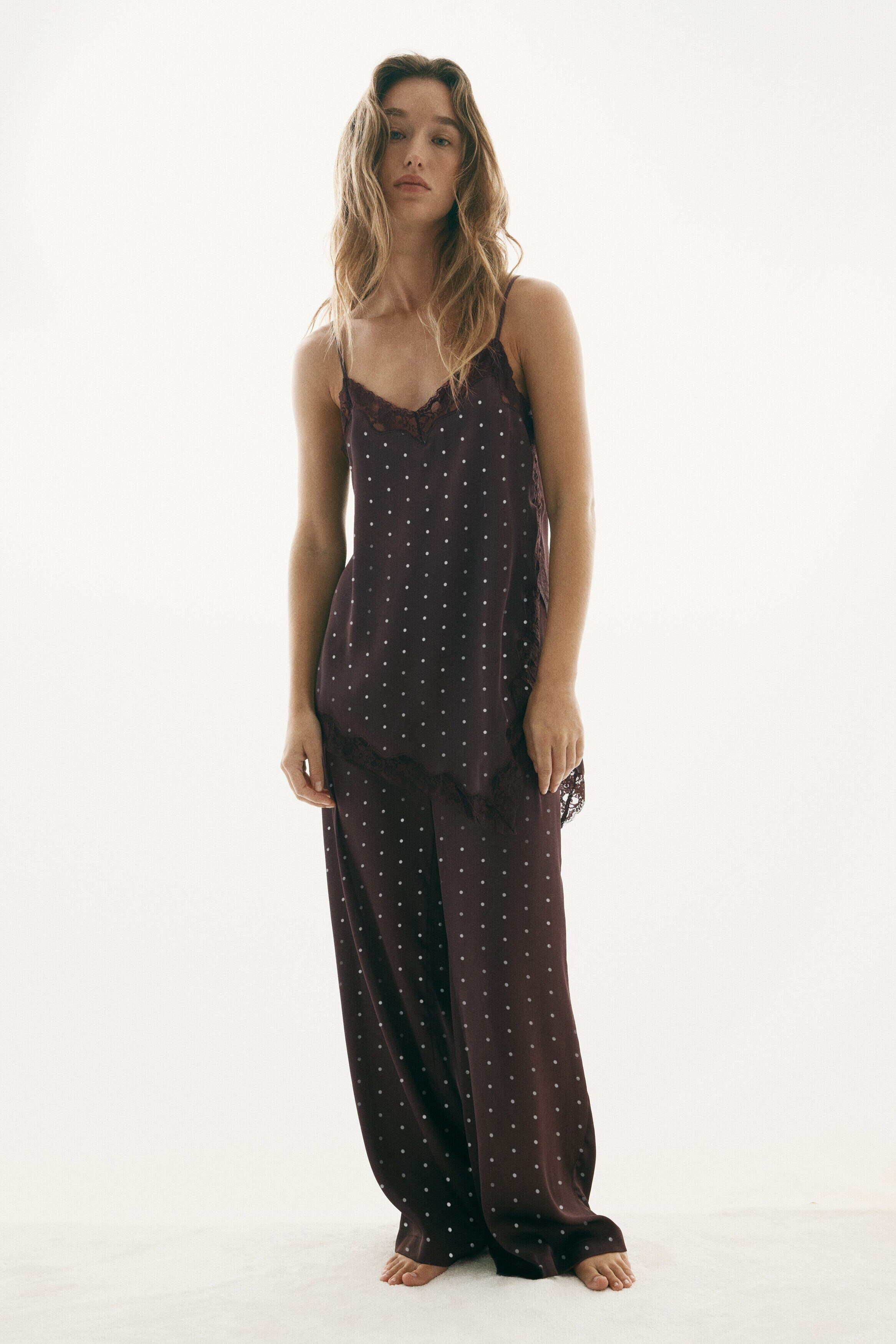 selected Dark brown/polka dot