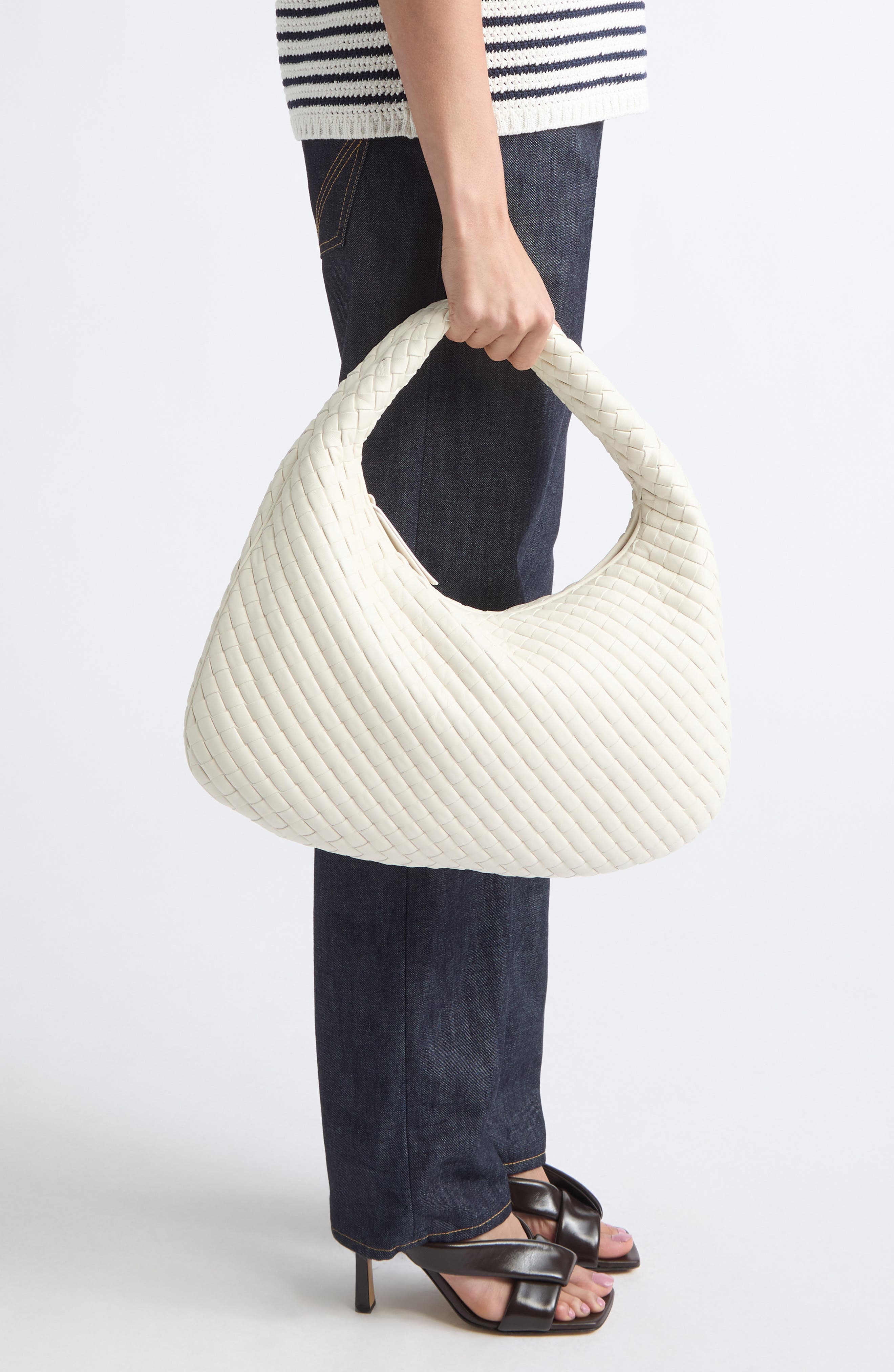 Veneta Medium Leather Shoulder Bag, Alternate, color, 9537 ALABASTER-MUSE BRASS