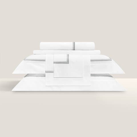 Tavit Duvet Cover