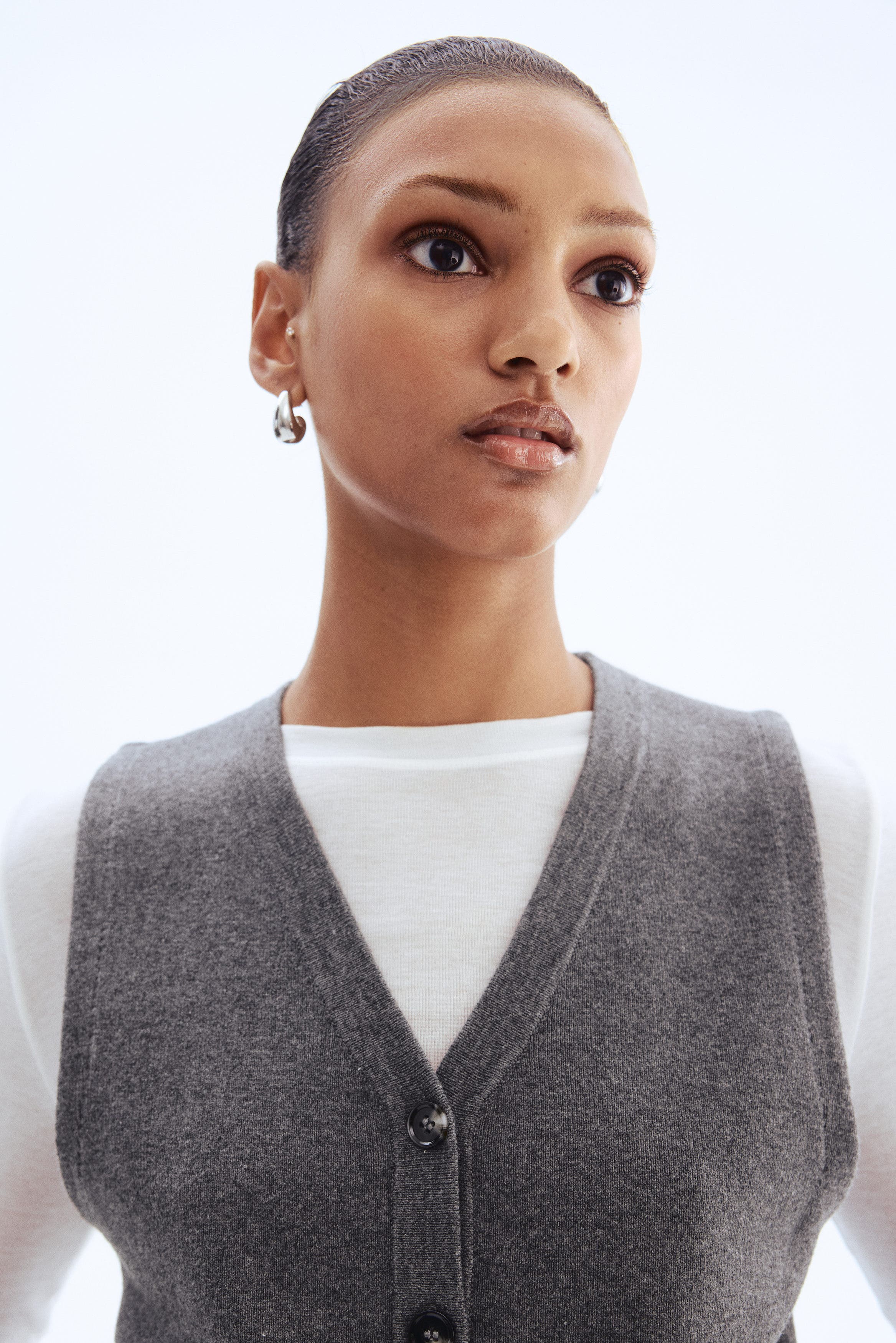 Fine-knit Waistcoat - image 2