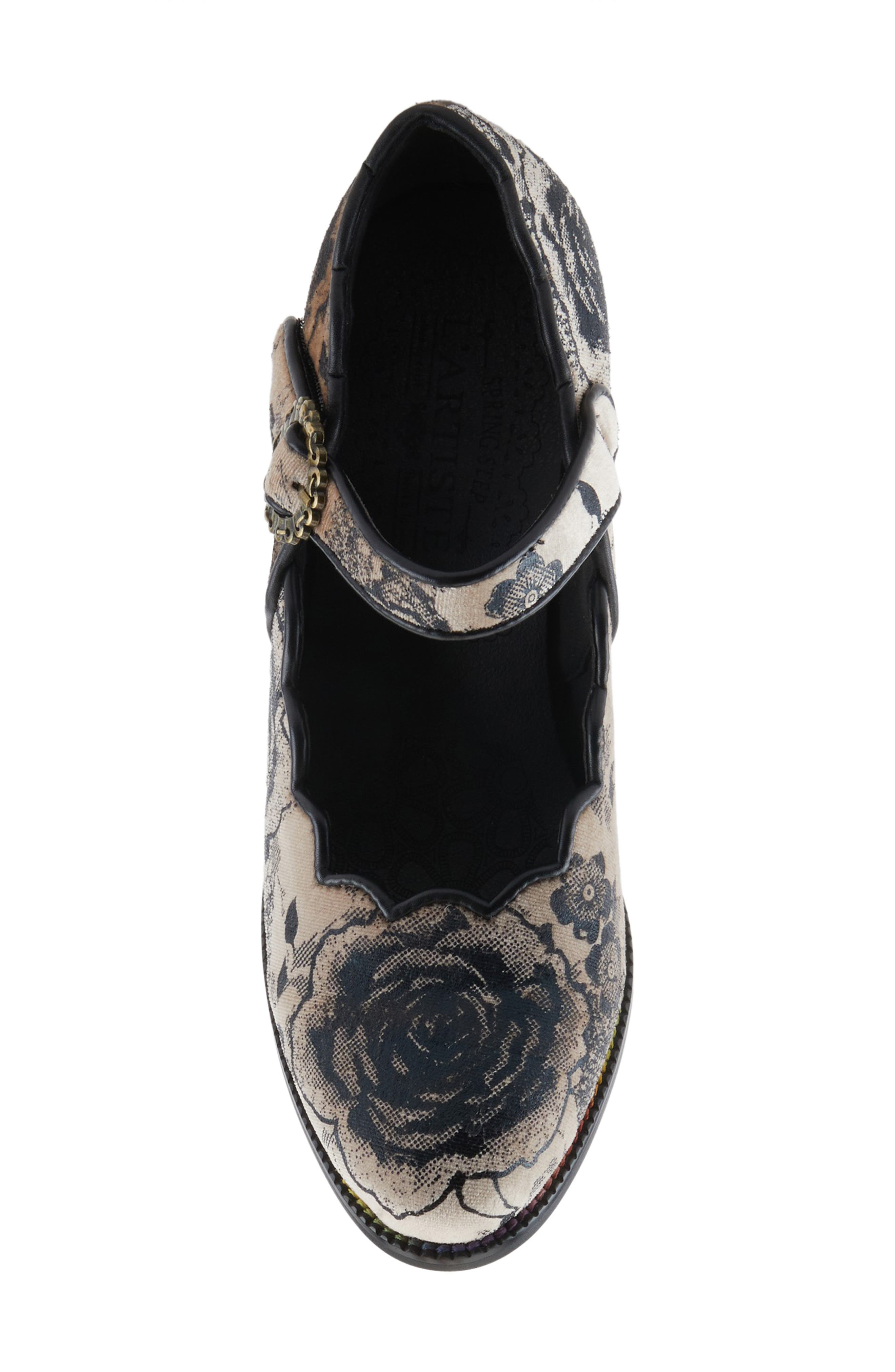 L'Artiste by Spring Step Adodora Mary Jane Pump, Alternate, color, Black Multi