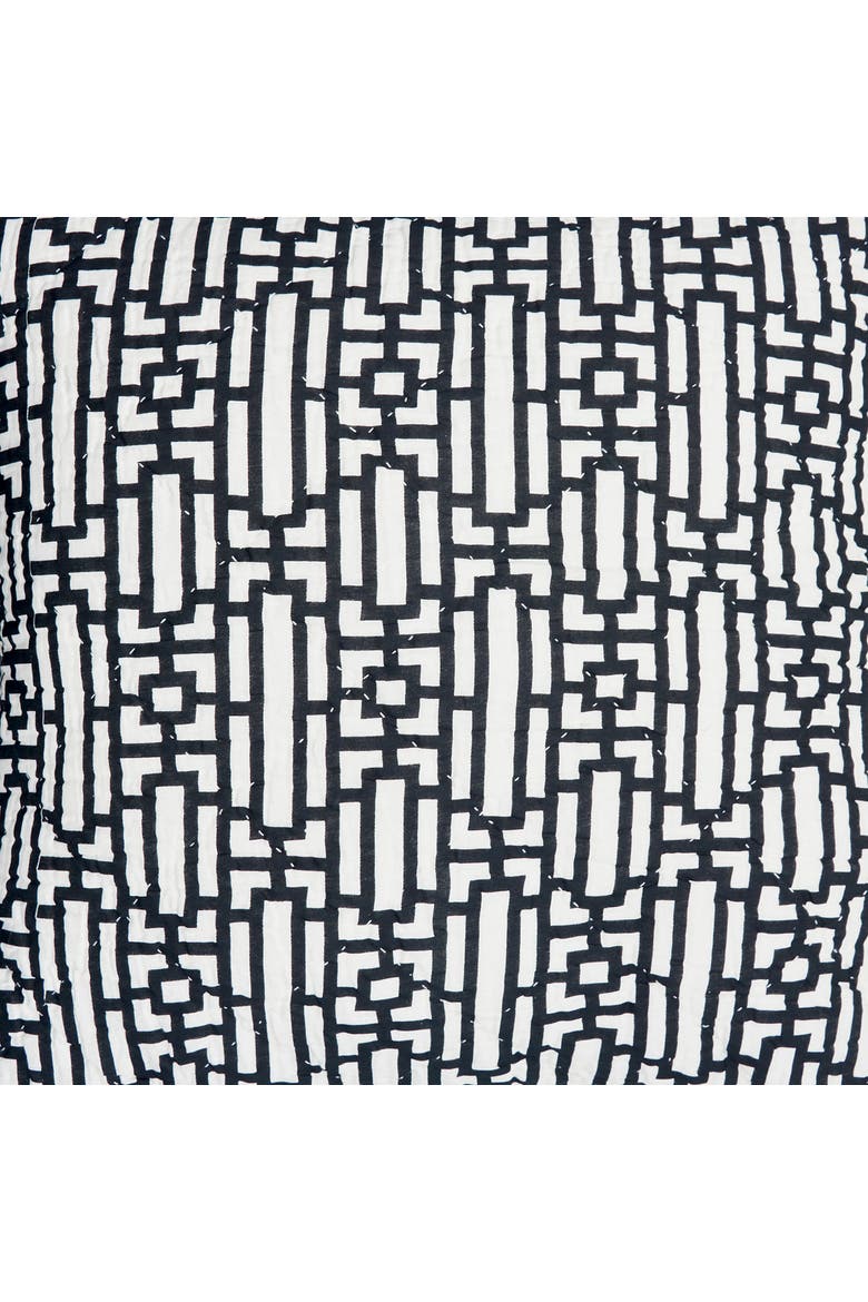 Naya Quilt, Alternate, color, Black
