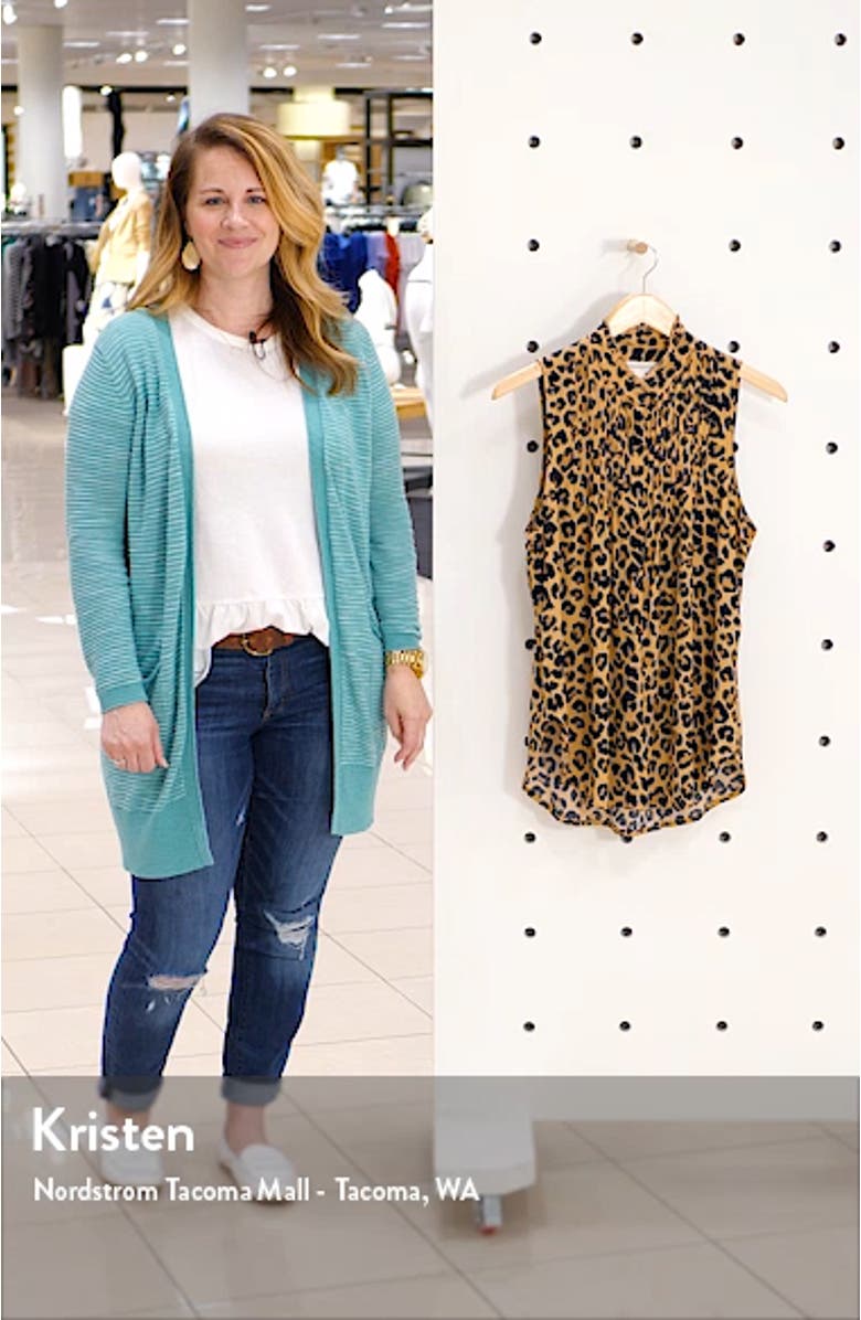 Print Pleated Top, sales video thumbnail