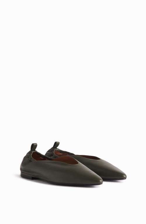 Co Pointed Elasticized Slipper