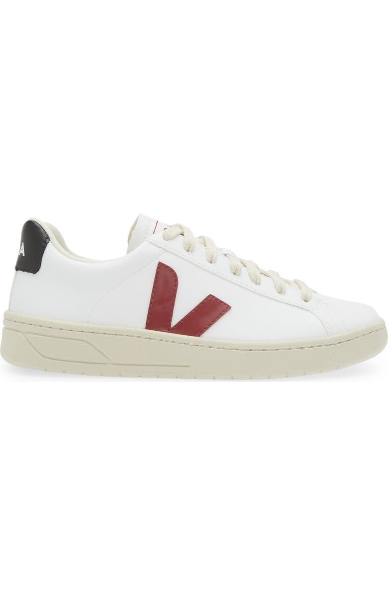 Veja Urca CWL Sneaker, Alternate, color,