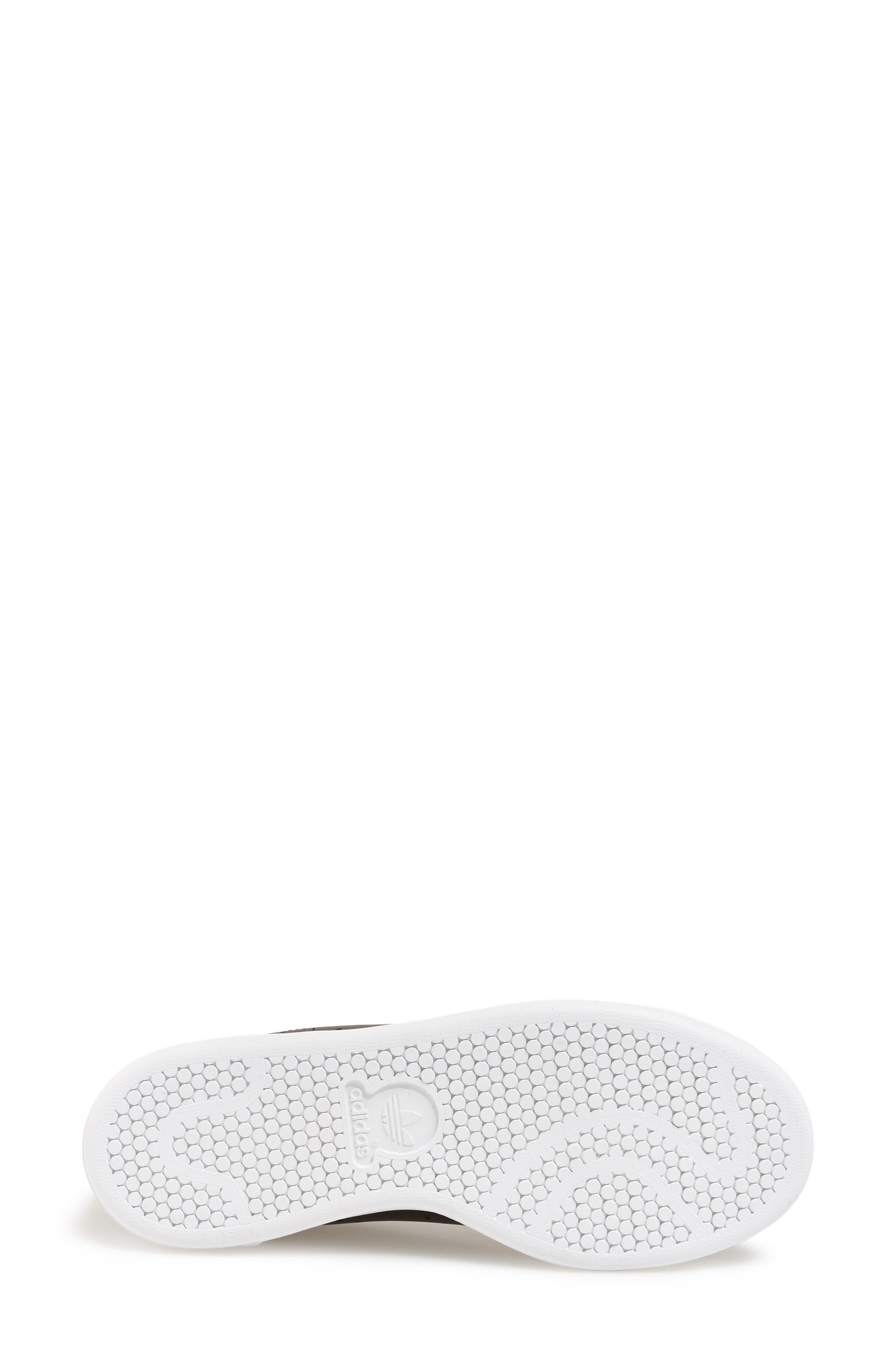 adidas Stan Smith Sneaker, Alternate, color, 