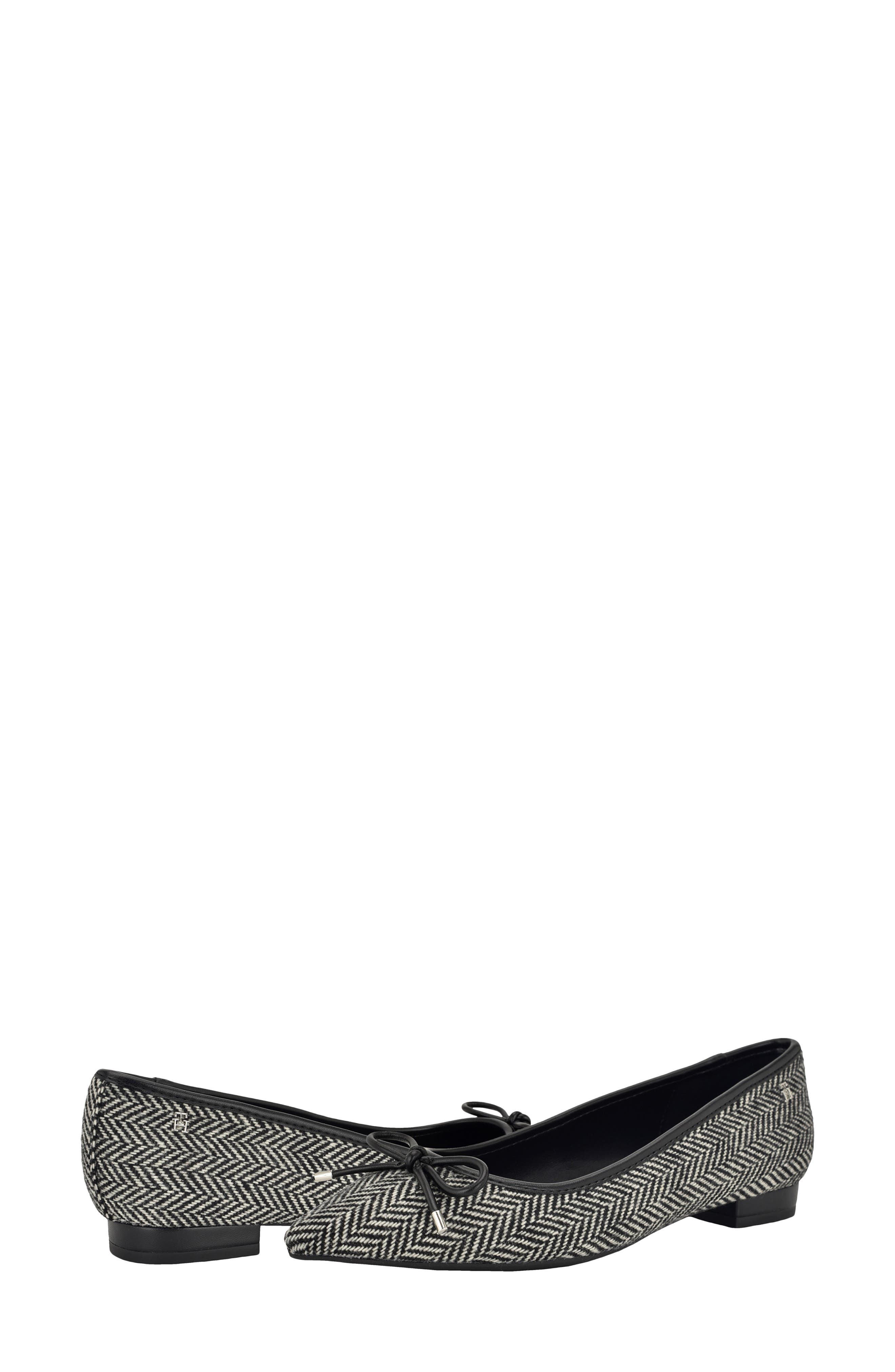 Tommy Hilfiger Kimio Pointed Toe Flat, Alternate, color, Black/ White