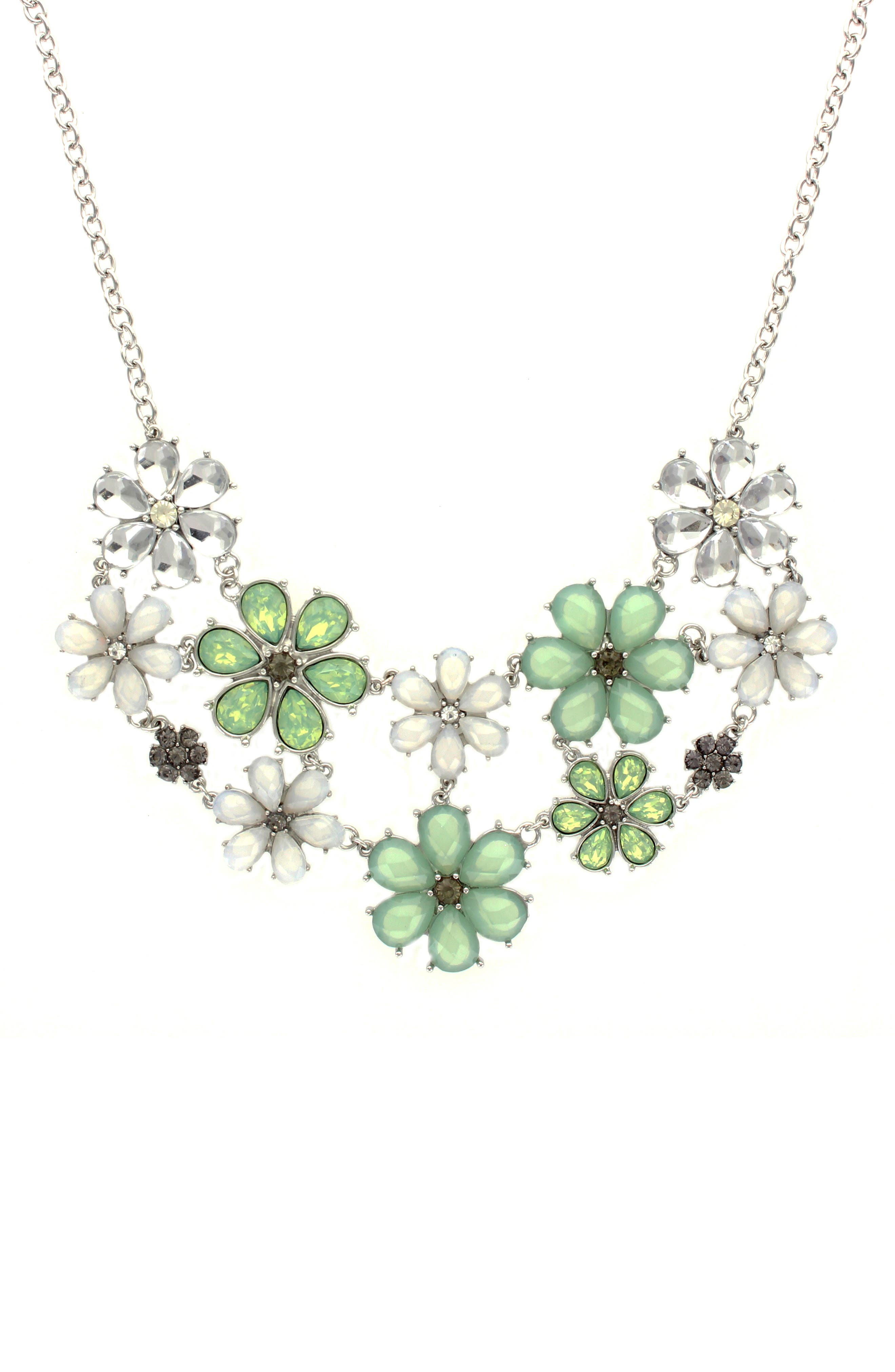 OLIVIA WELLES Flower Power Necklace