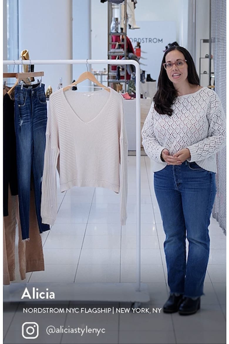 Feel the Breeze Mix Stitch Cotton V-Neck Sweater video