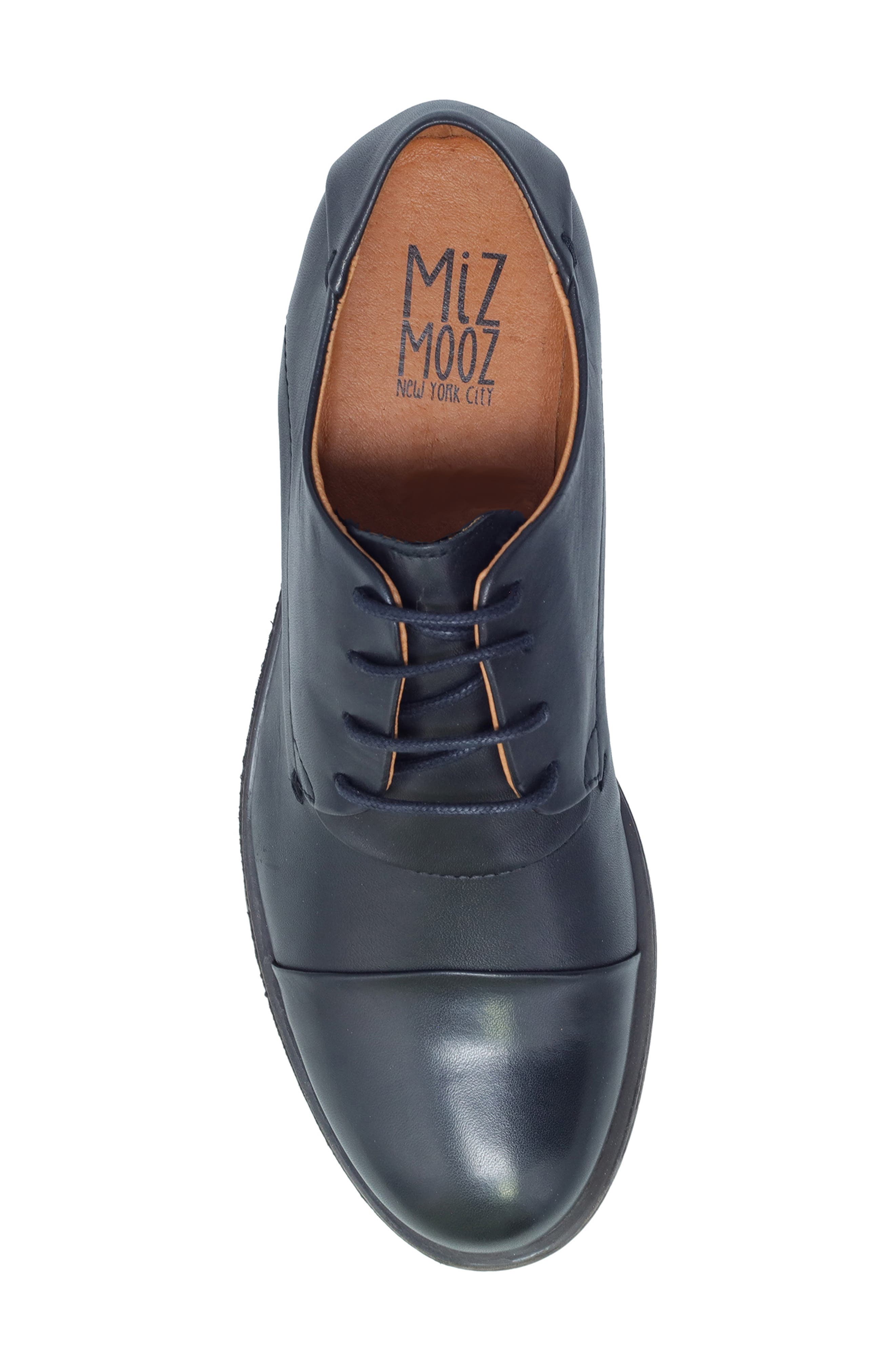 Miz Mooz Letty Derby, Alternate, color, 